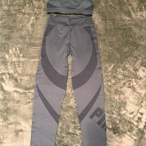 NWTS women’s Victoria’s Secret PINK Active 2 piece bra/legging set large